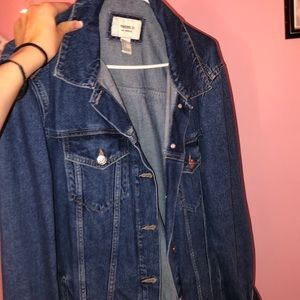 OVERSIZED DENIM JACKET